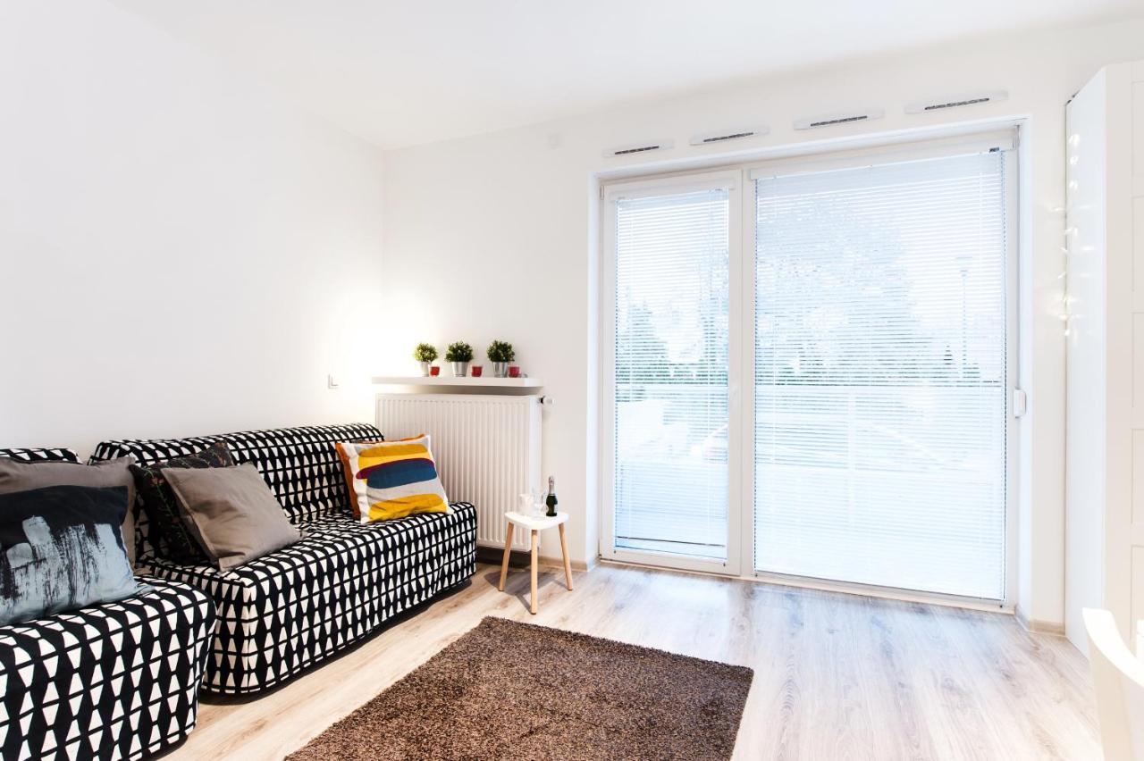 Super Apart Dywizjonu 303 175/8 Apartment Warsaw Phòng bức ảnh